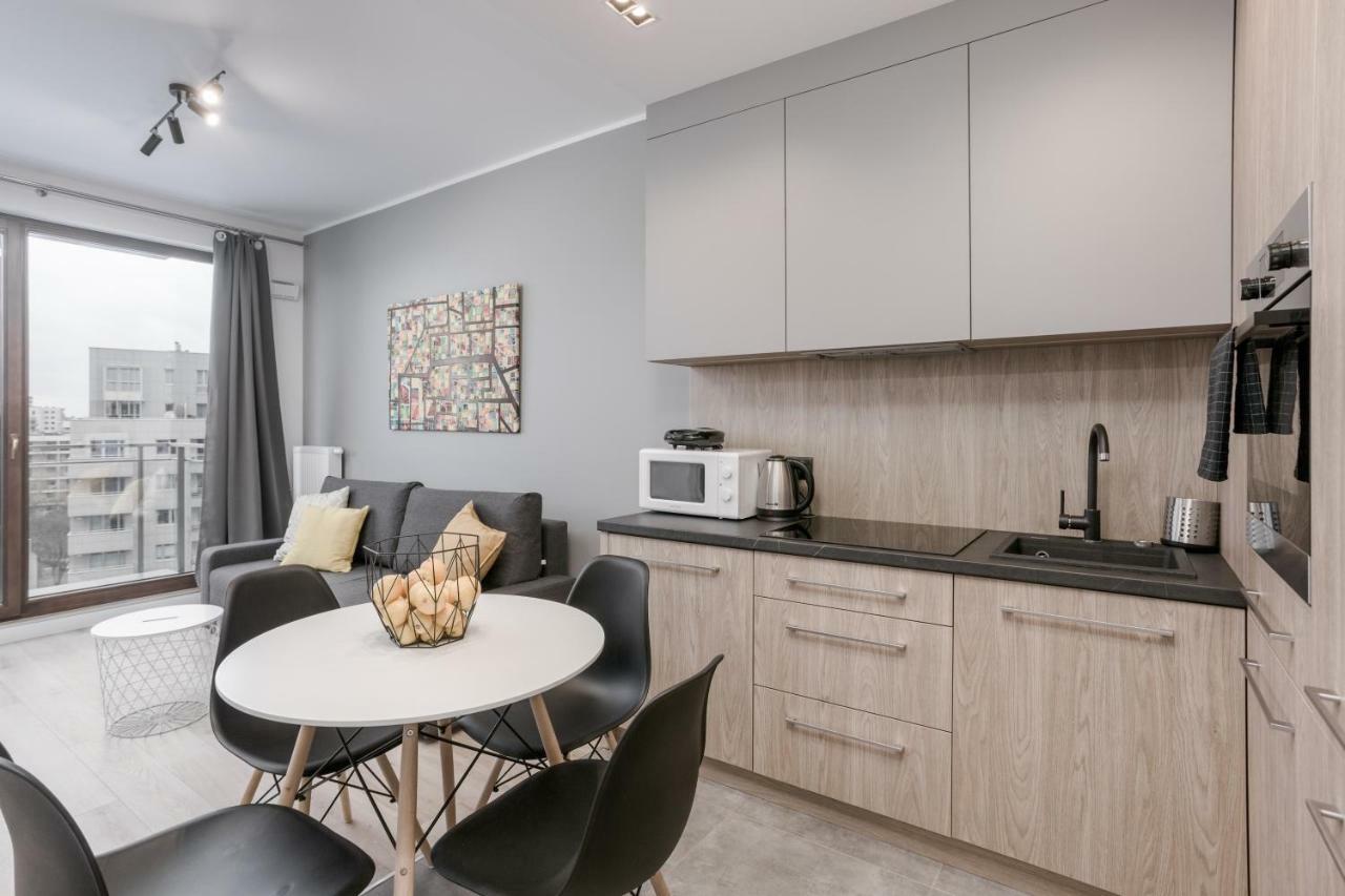 Chill Apartments Wola Warsaw Exterior photo