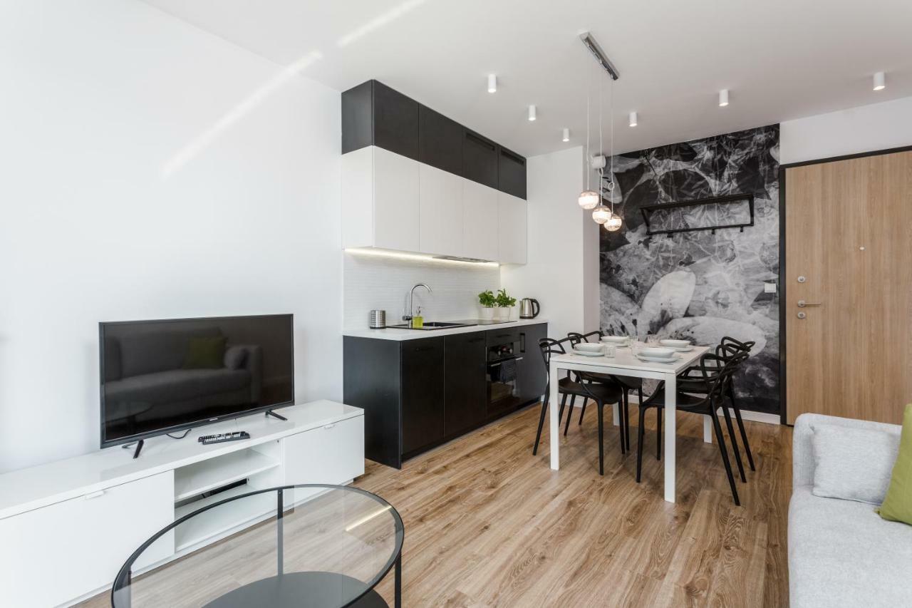 Chill Apartments Wola Warsaw Exterior photo